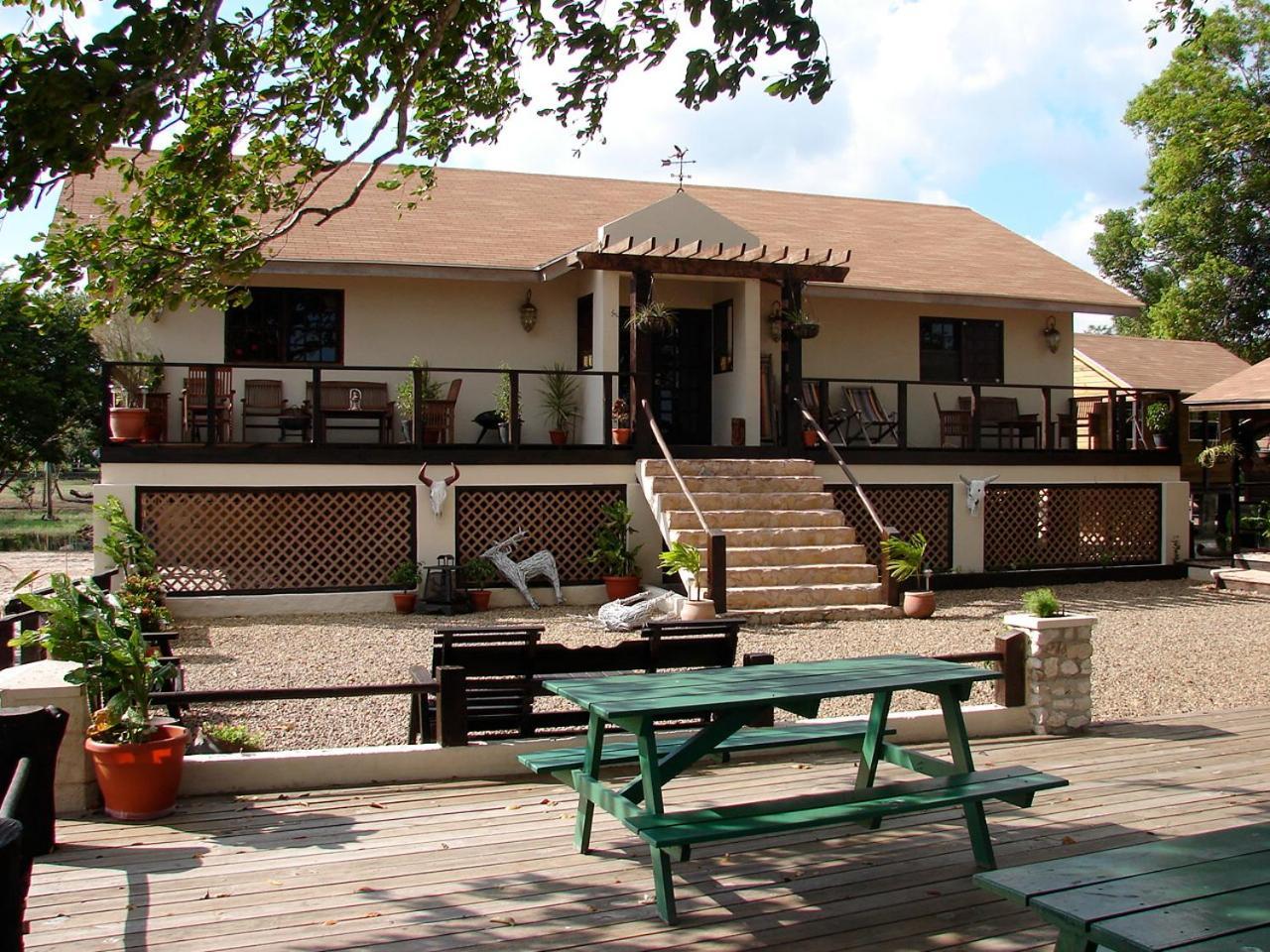 Crooкed Tree Lodge Belize Crooked Tree Kültér fotó
